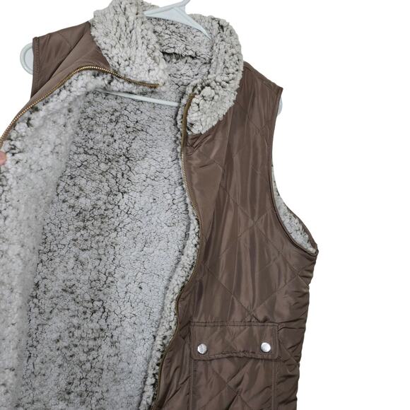 Womens Gold Quilted Vest Soft Fleece Lining Size XL New Without Tags - Picture 3 of 6